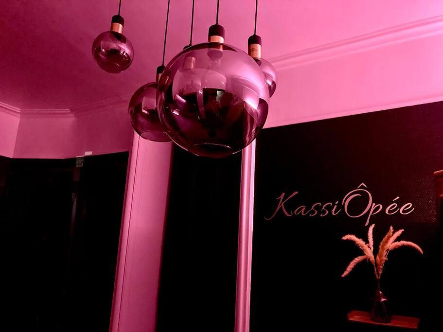 Suite Kassiopee, Romantisme, Balneo, Sauna Quimperle Exterior photo